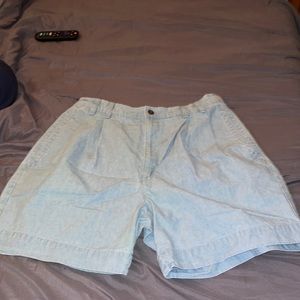 Dockers classic denim stretch shorts (waist size 32)